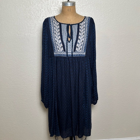 Sundance Women’s Medium Dress Navy Tie Front Round Neck Gathered‎ Sleeve Lined - Picture 1 of 7